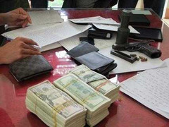 Bắt vụ vận chuyển ma tuý có số lượng lớn và 'hàng nóng'