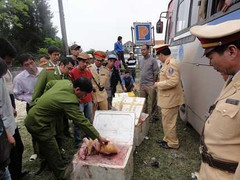 200 kg thịt bối mùi hôi thối suýt bị tẩu tán ở cây xăng