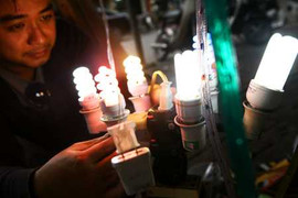 Dân “gánh” giá điện cho ngành xi măng, sắt, thép