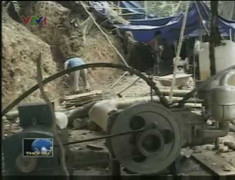 Thâm nhập bãi khai thác vàng trái phép ở Quảng Nam