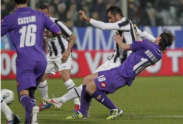 Đại bại 0-5 trước Juve, chủ tịch Fio xin lỗi CĐV