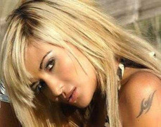 Buôn ma túy xuyên quốc gia, người mẫu đồ lót bị bắt