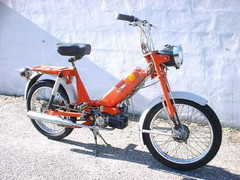 Cận cảnh siêu xe,thời trang của 