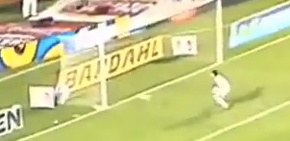 Không thành siêu phẩm cũng khiến đối thủ...hú vía