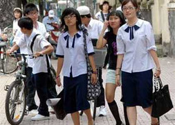 Ngăn chặn HS trốn học: Gắn chip vào đồng phục