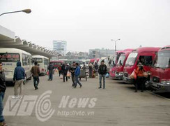 Dịp nghỉ lễ, xe khách đua nhau tăng giá vé