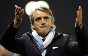 Tố Stoke chơi bẩn, Mancini bỏ họp báo, bơ bắt tay