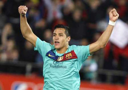 Barca hạ đẹp Mallorca trong thế thiếu người