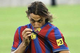 Barca ký hợp hợp đồng với Ibrahimovic là một sai lầm