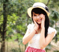 Vẻ đẹp rực rỡ của thiếu nữ Duyên dáng Hà Thành