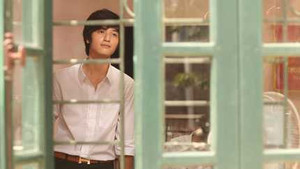 Huỳnh Anh yếu đuối trong 'Dành cho tháng sáu'