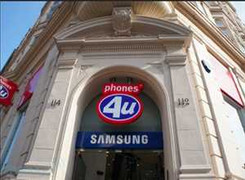 Samsung mở Store khiêu khích Apple