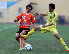 Hà Nội T&T nhấn chìm Sài Gòn FC, Thanh Hóa đại thắng