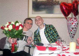 Chuyện tình cảm động của 2 bệnh nhân ung thư