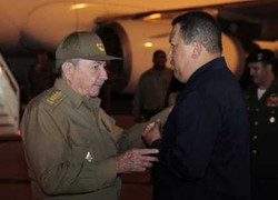 Tổng thống Venezuela lại sang Cuba hóa trị lần 2