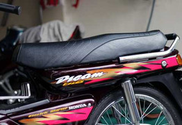 Phục chế Honda Dream 'lùn' ở Sài Gòn