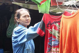 Người đàn bà 49 tuổi, 25 năm không ngủ