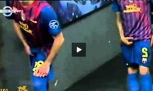 Hành động hết sức kỳ quặc của Messi, Alves, Cuenca