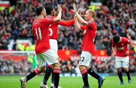 MU 2-0 QPR: Đặt một tay vào vương miện