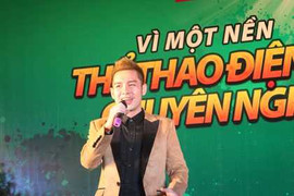 Hoàng Hải quậy hết mình cùng game thủ