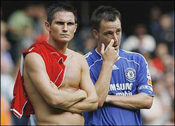 Premier League: Ngột ngạt cuộc đua vào top 4