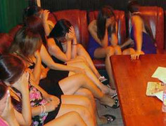 Đưa người bán dâm đi chữa bệnh: “Không khả thi”