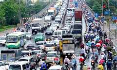 Chính phủ yêu cầu nghiên cứu kỹ thu phí giao thông