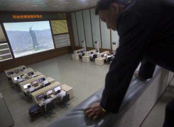 Triều Tiên thừa nhận phóng tên lửa 