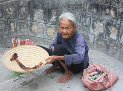 Kon Tum: Được thưởng nếu báo tin về người ăn xin