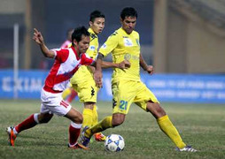 Hà Nội T&T giành 1 điểm, soán ngôi đầu của SHB Đà Nẵng