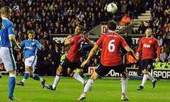 Top 5 bàn thắng đẹp nhất vòng 33 Premier League