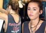 Miley Cyrus ăn mặc ngày càng táo bạo
