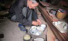 Cụ ông 20 năm không hề ăn cơm tẻ