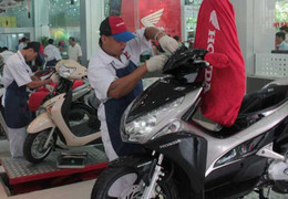 Độc giả tiếp tục tố 