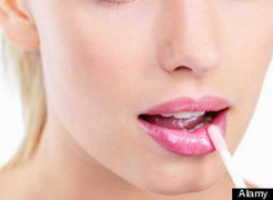 Phụ nữ lưu ý: Mỹ phẩm có thể gây tiểu đường