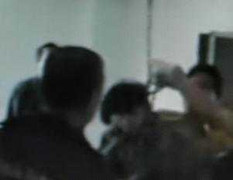 Treo cổ tự tử trước ngày ra tòa