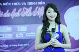 Thí sinh Hoa khôi du lịch tự tin khoe dáng chuẩn