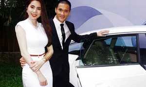 Công Vinh tặng Thủy Tiên đồng hồ 4 tỷ đồng