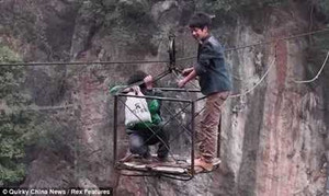 Clip: Những con đường