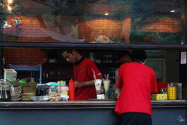 Trung Nguyên mất tên miền thương hiệu “café Chồn”