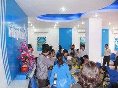 Người đầu tiên trúng thưởng “SMS Triệu niềm vui”