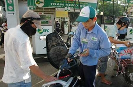 Xăng sắp tăng giá?