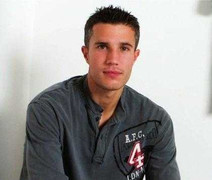 Arsenal 'trói chân' Van Persie trong 4 ngày tới