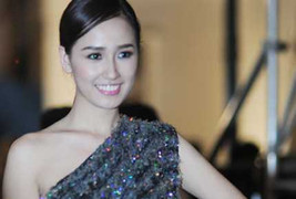 Mai Phương Thúy đọ sắc kiêu sa cùng Jennifer Phạm