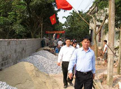 Bộ trưởng Thăng cảm ơn nông dân góp xây đường
