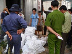 Hơn 2 tấn thịt thối bị cướp: Do cán bộ QLTT mệt?