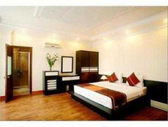 Đột nhập khách sạn, trộm đồ của phóng viên