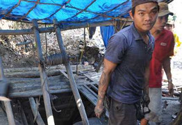 Nỗ lực tìm thi thể nạn nhân sập mỏ than ở Quảng Nam