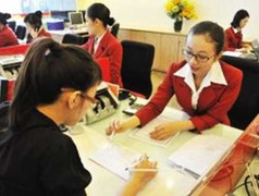 Thị trường hấp thụ chậm, ngân hàng ế vốn