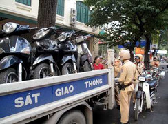 Hà Nội đề xuất tịch thu xe đua